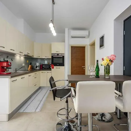 In - Istrien 53443 Appartement Kukci